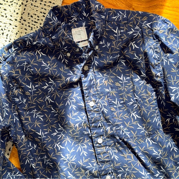 Gap Men’s Button Down Shirt in Bamboo Print - Picture 5 of 7